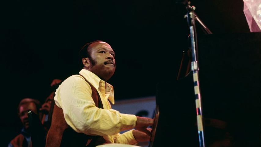 American jazz pianist Les McCann performs live on stage at the Newport Jazz Festival in Newport, Rhode Island on 12th July 1970. (Photo by David Redfern/Redferns)